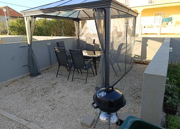 Cozy Bili - Two Bedroom Apartment *