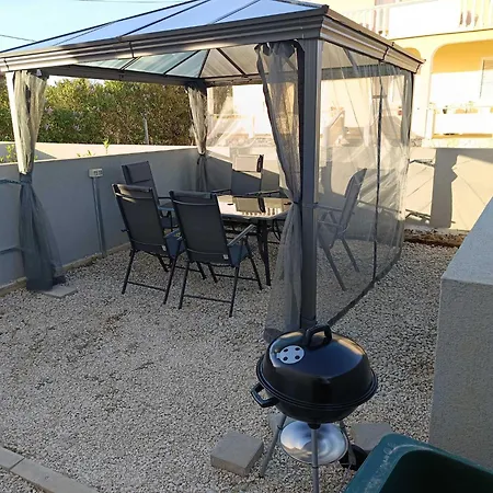 Cozy Bili - Two Bedroom Appartement *